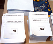 Imagen de las papeletas del referndum